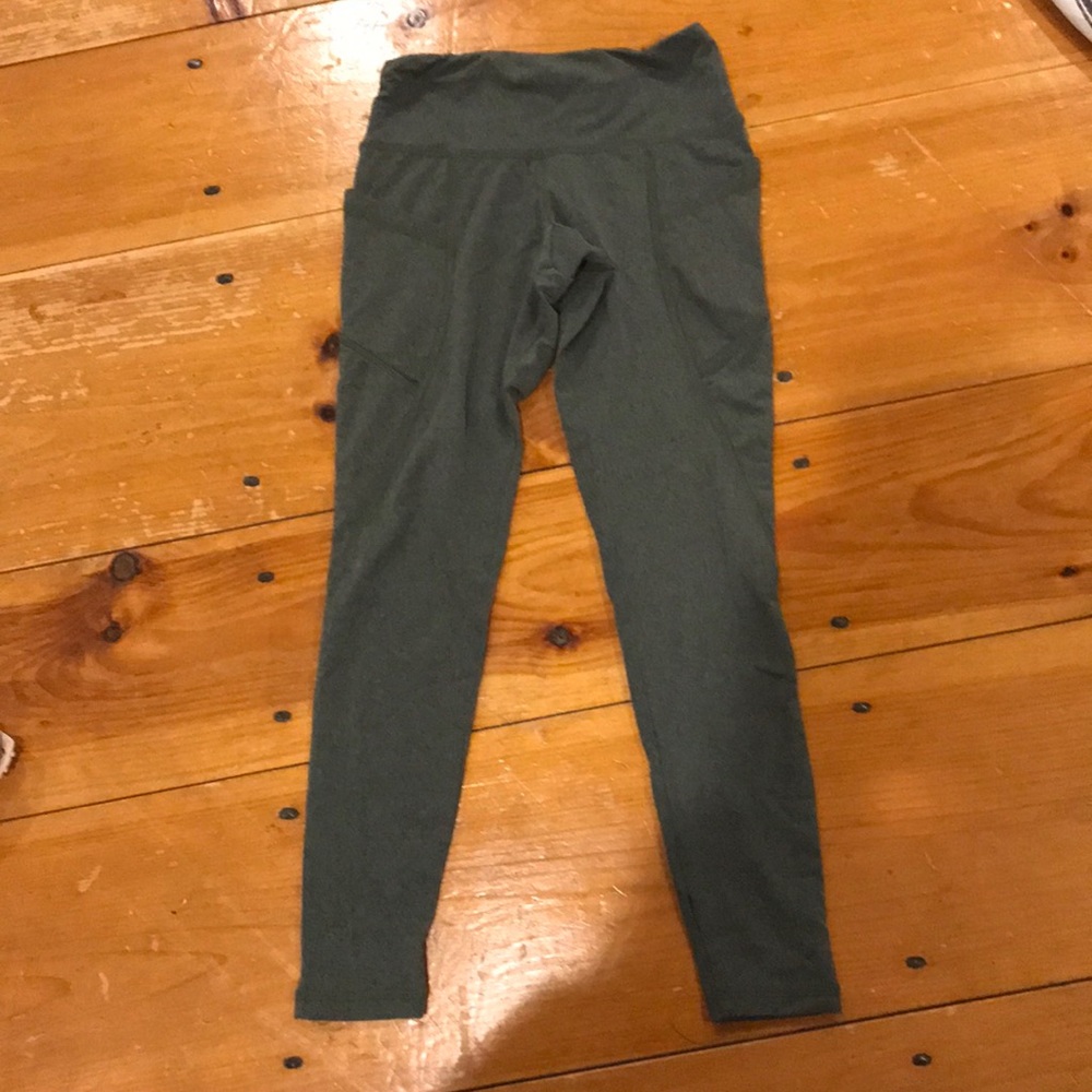Green leggings